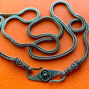 Fox tail sterling silver23” interesting S clasp chai necklace